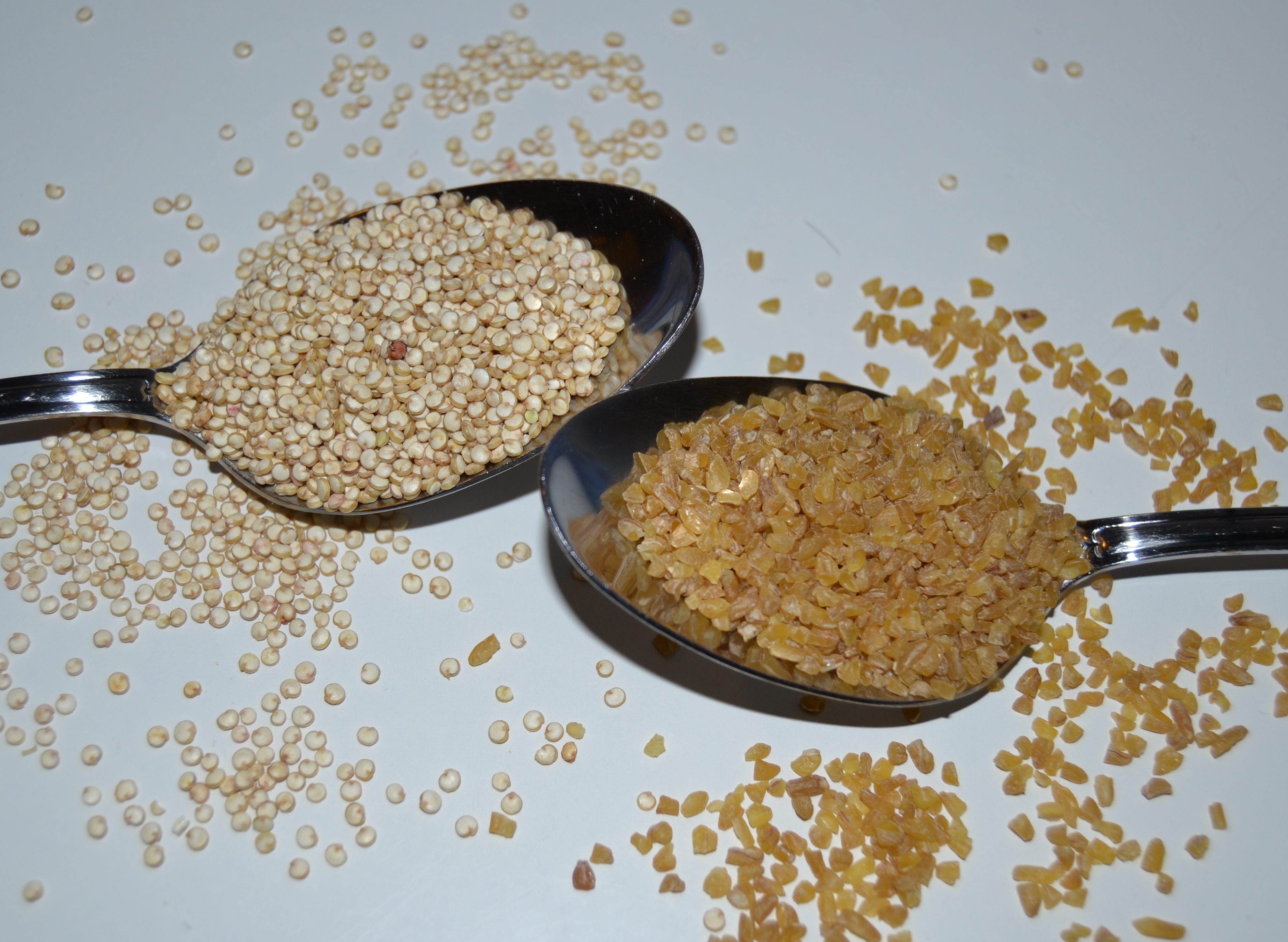 Porciones de de quinoa y bulgur
